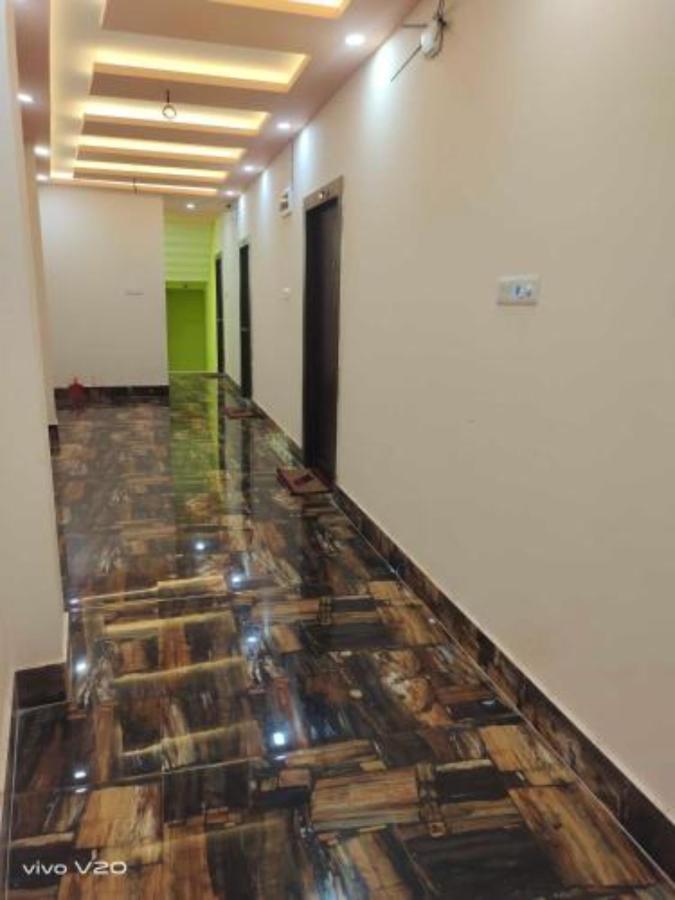 Goroomgo M S M Residency 3*